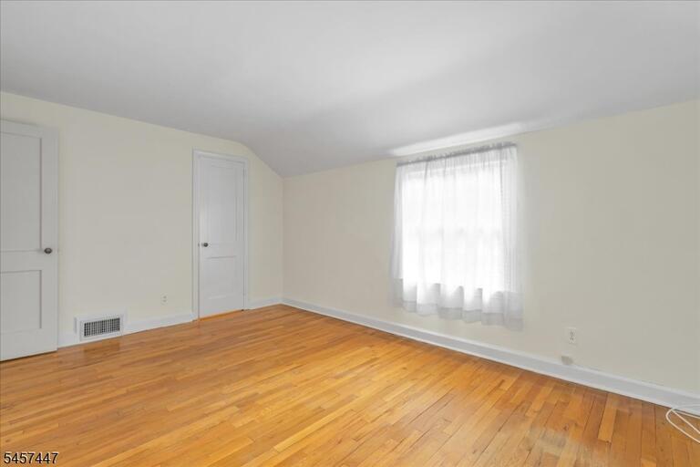 Property listing MLS 4049908 photo 27