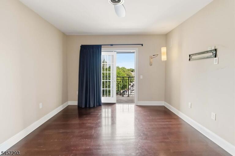 Property listing MLS 4049916 photo 13