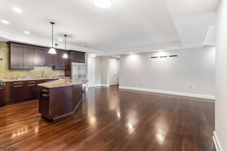 Property listing MLS 4049916 photo 8