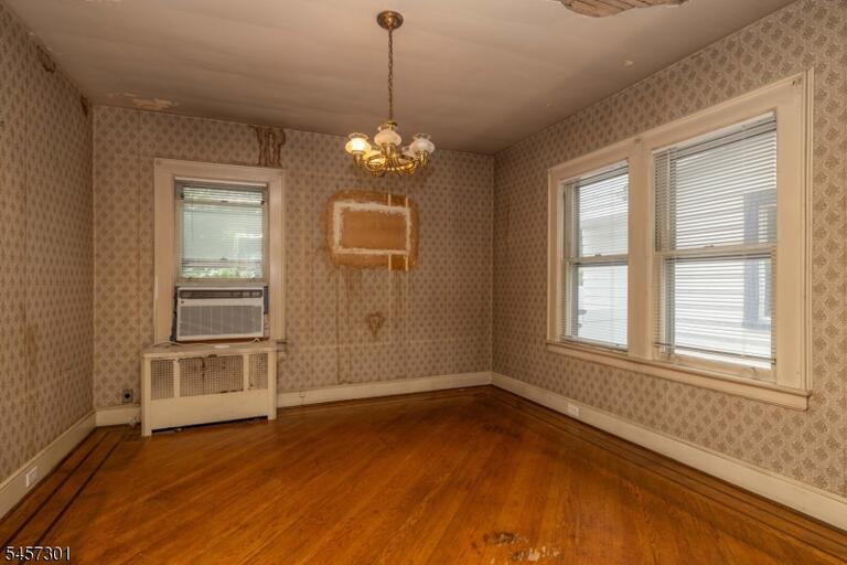 Property listing MLS 4049918 photo 5