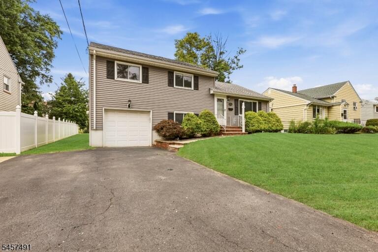Property listing MLS 4049962 photo 1