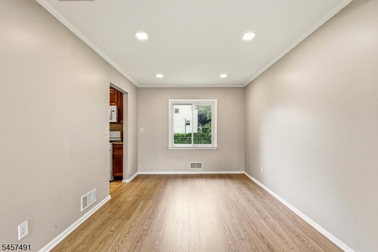 Property listing MLS 4049962 photo 7