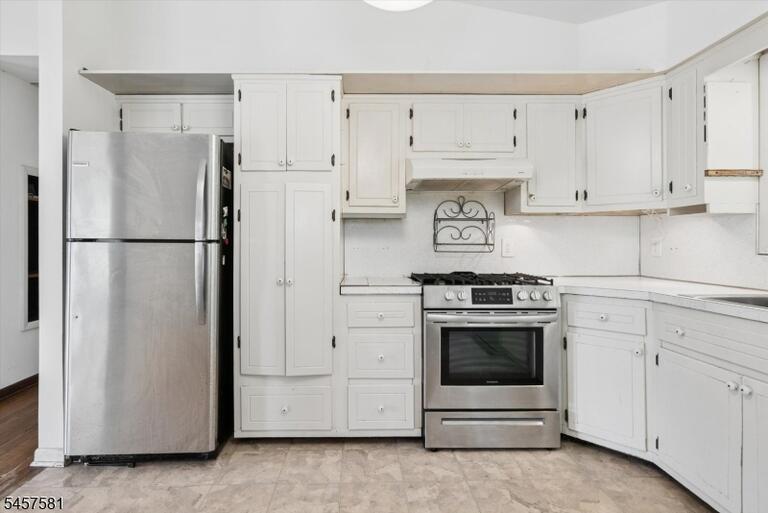 Property listing MLS 4049964 photo 15