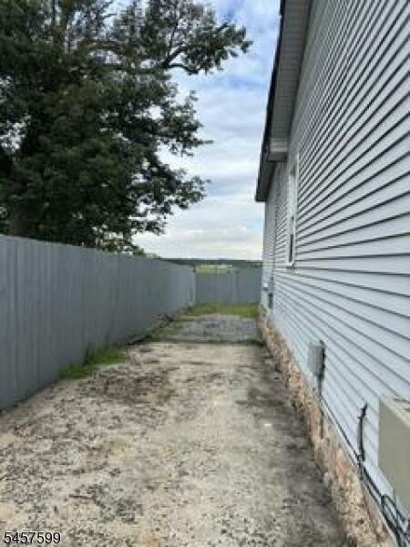 Property listing MLS 4049979 photo 16