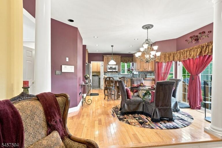 Property listing MLS 4049981 photo 23