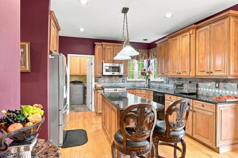 Property listing MLS 4049981 photo 25
