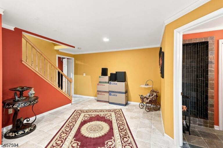 Property listing MLS 4049981 photo 44