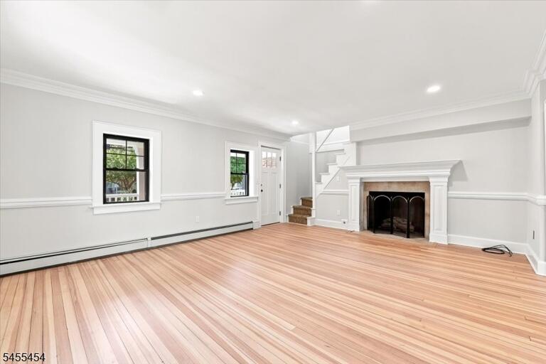 Property listing MLS 4049984 photo 7