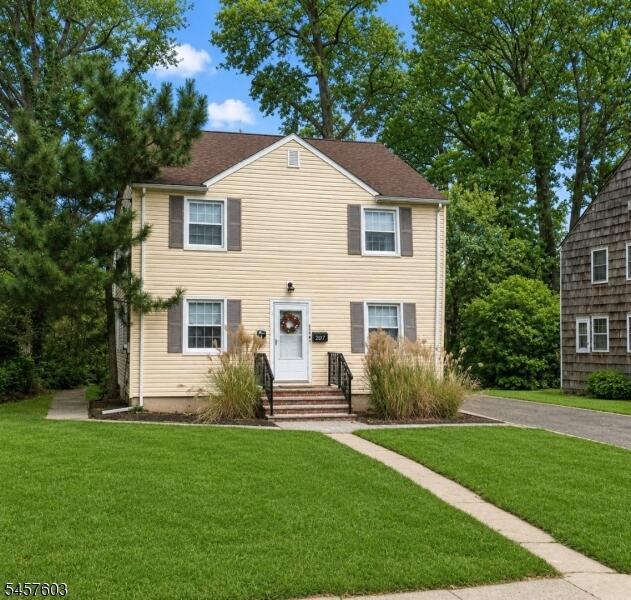 Property listing MLS 4049985 photo 1