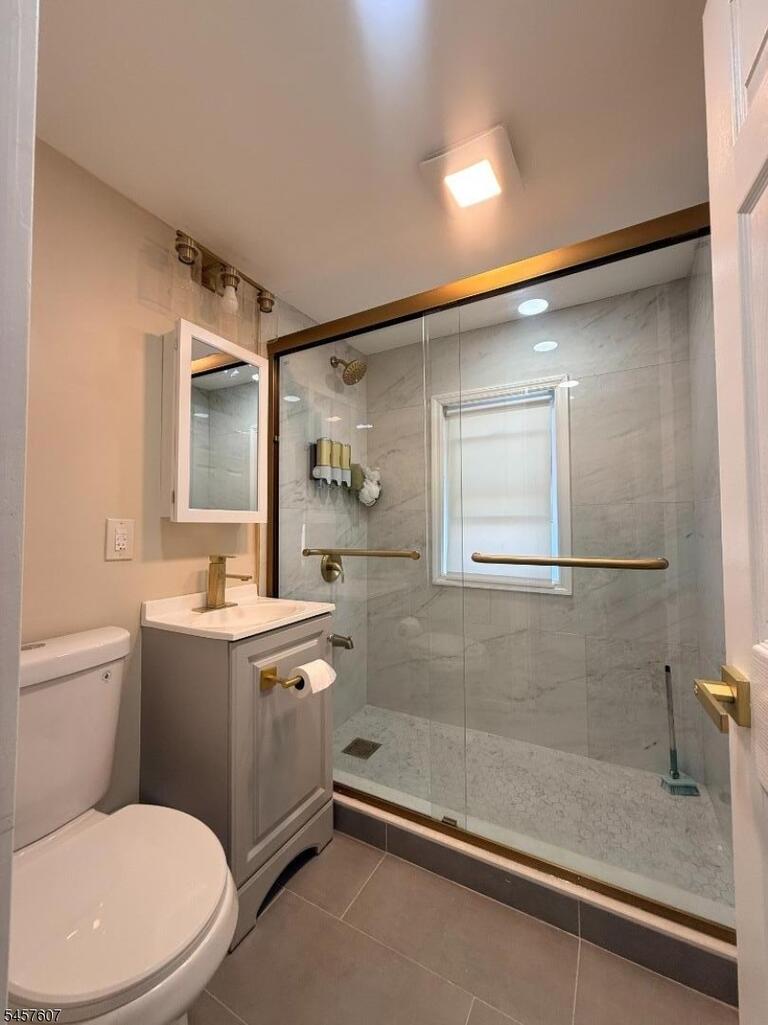Property listing MLS 4049991 photo 4