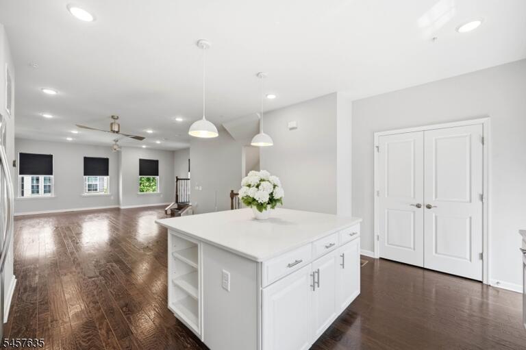 Property listing MLS 4050001 photo 10