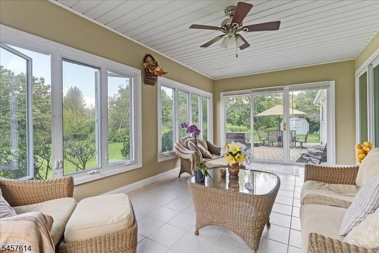 Property listing MLS 4050002 photo 23