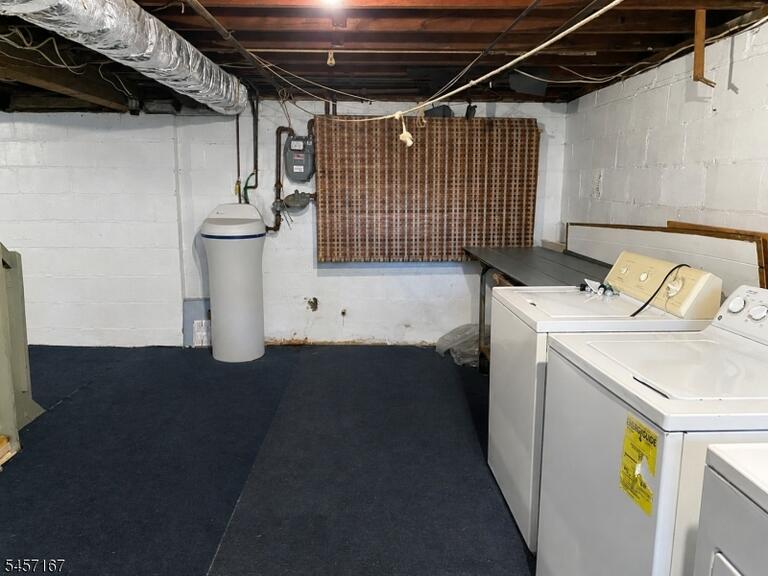Property listing MLS 4050003 photo 12