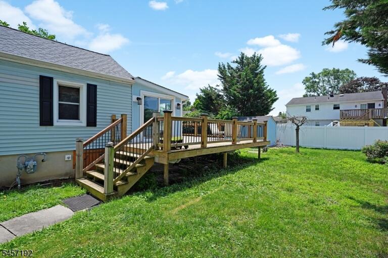 Property listing MLS 4050005 photo 22