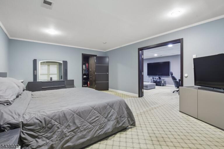Property listing MLS 4050009 photo 36