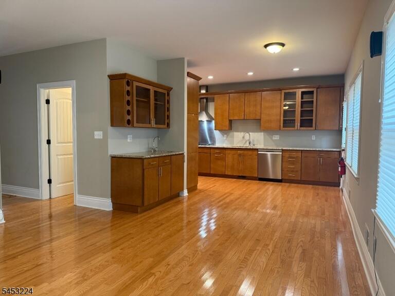 Property listing MLS 4050010 photo 2