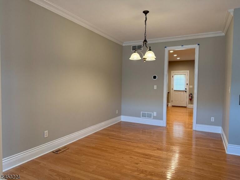 Property listing MLS 4050010 photo 4