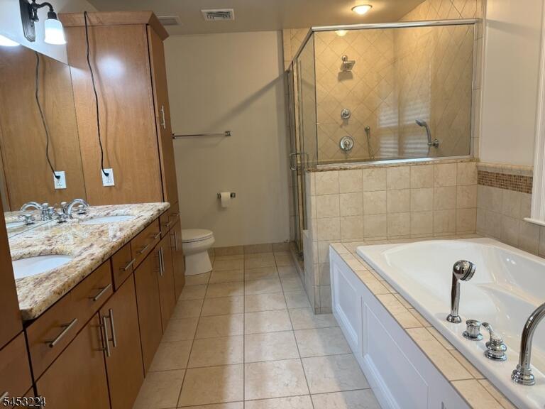 Property listing MLS 4050010 photo 6