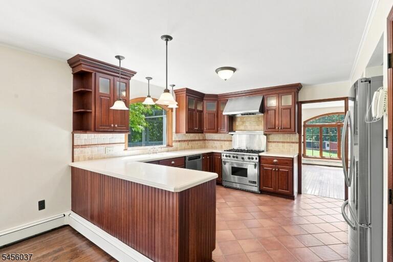 Property listing MLS 4050029 photo 12