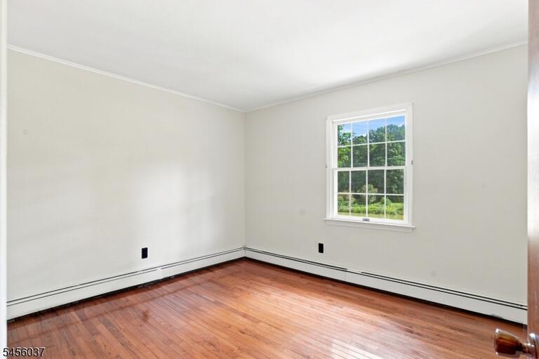 Property listing MLS 4050029 photo 31