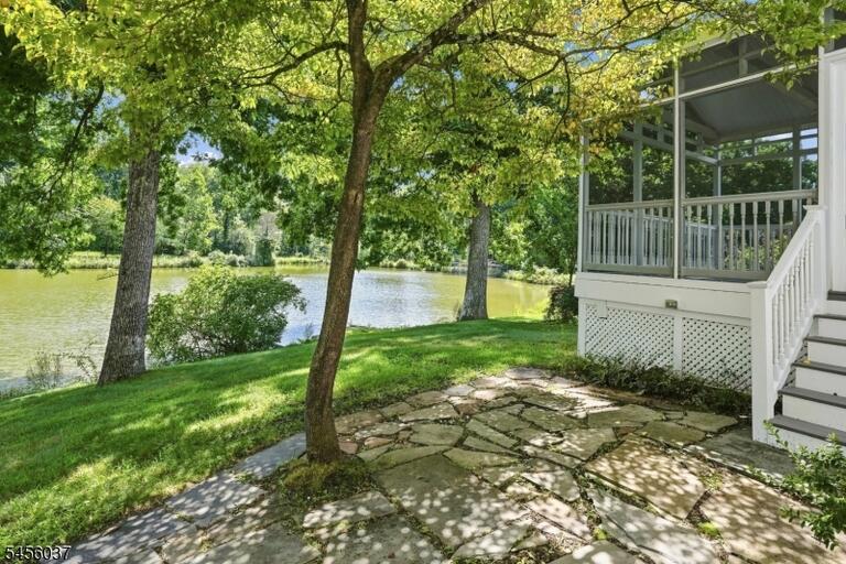 Property listing MLS 4050029 photo 38