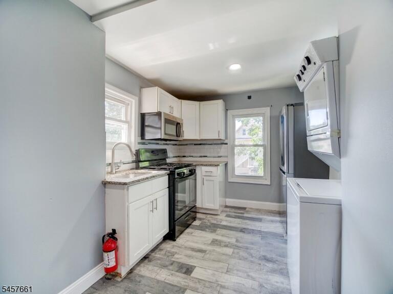 Property listing MLS 4050030 photo 8