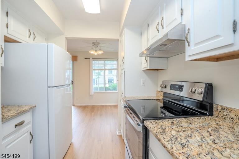 Property listing MLS 4050047 photo 15