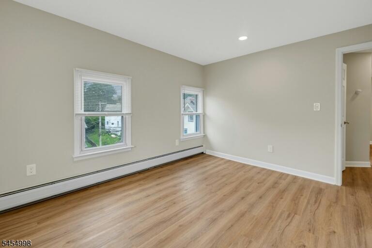 Property listing MLS 4050050 photo 19