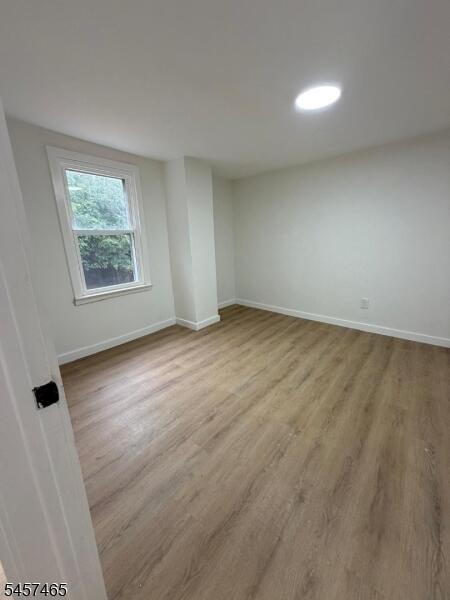 Property listing MLS 4050052 photo 4