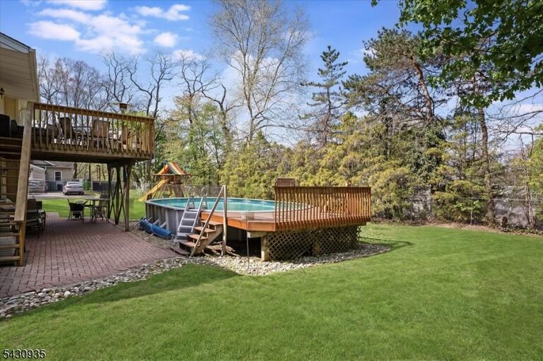 Property listing MLS 4050063 photo 23