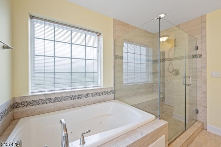 Property listing MLS 4050065 photo 28