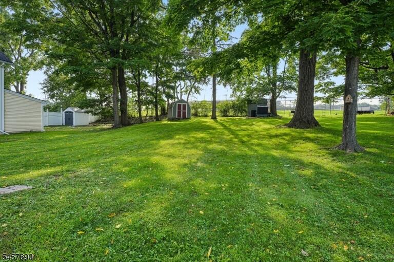 Property listing MLS 4050067 photo 27