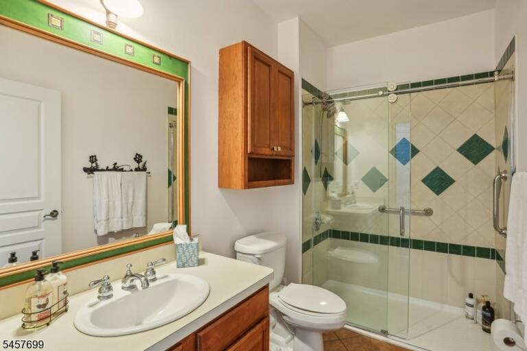 Property listing MLS 4050070 photo 12