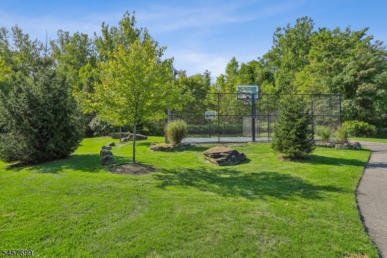 Property listing MLS 4050070 photo 19