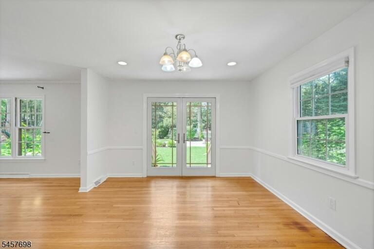 Property listing MLS 4050077 photo 13