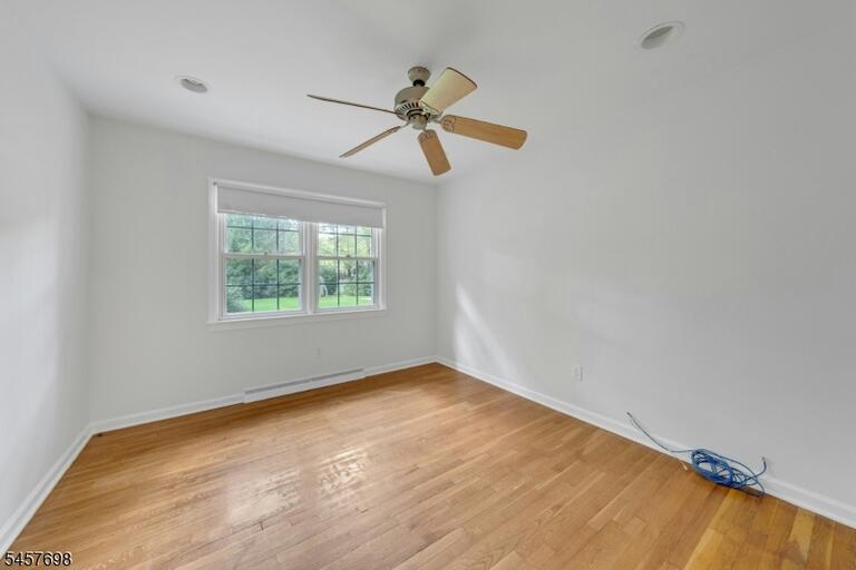 Property listing MLS 4050077 photo 25