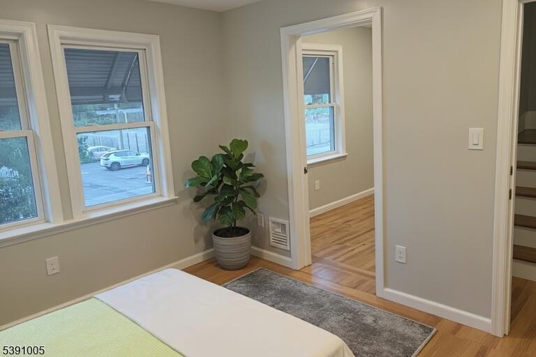 Property listing MLS 4050082 photo 22