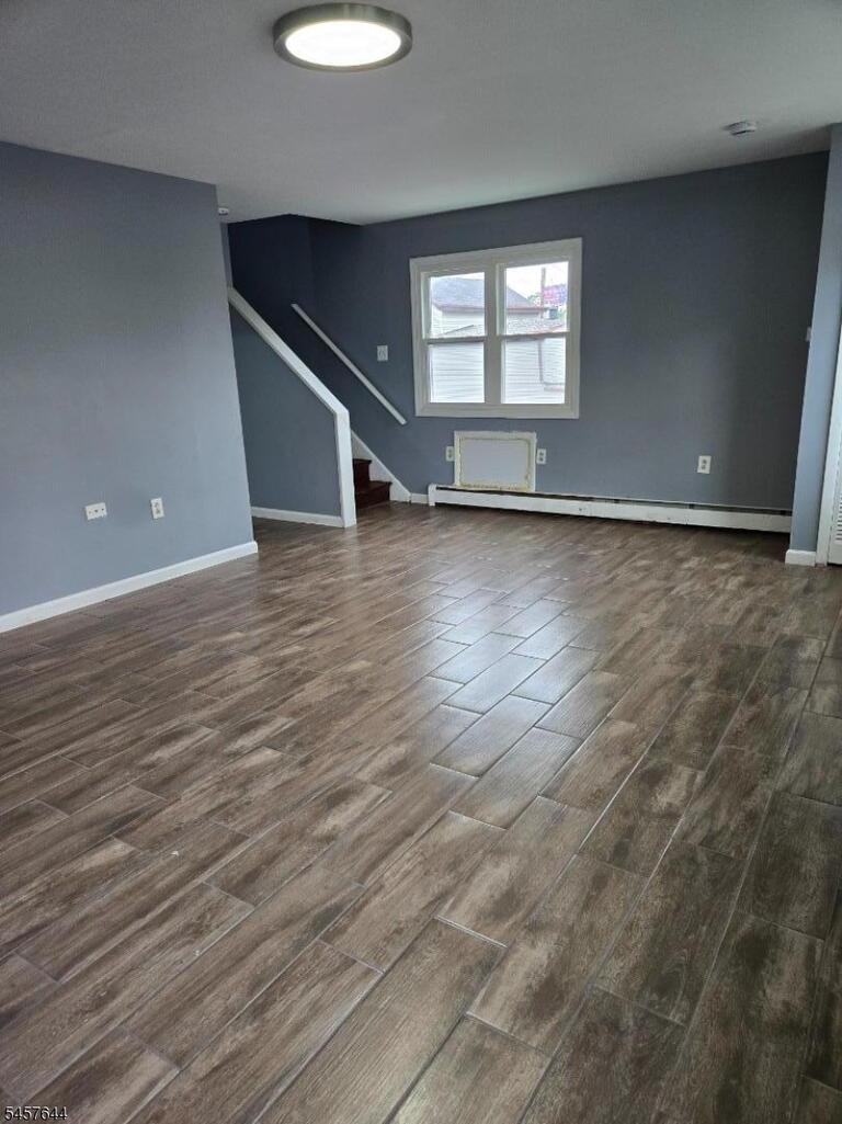 Property listing MLS 4050099 photo 1