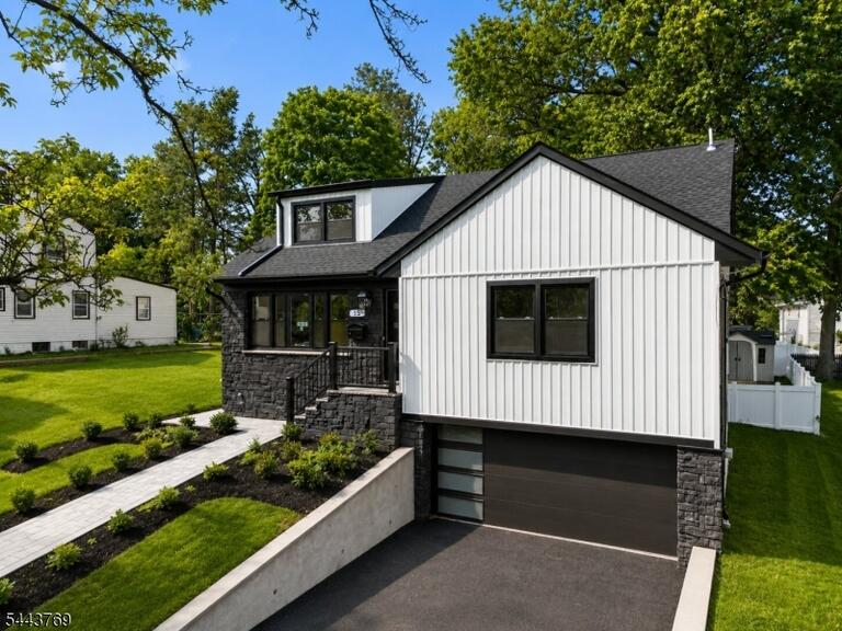 Property listing MLS 4050101 photo 4