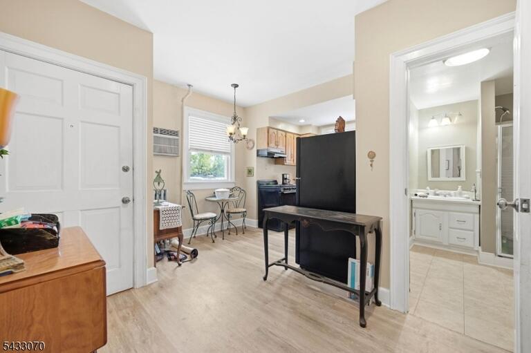 Property listing MLS 4050108 photo 10