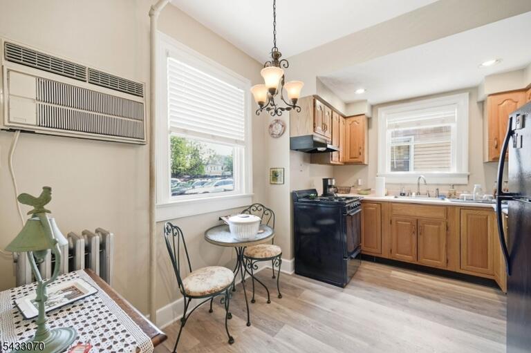 Property listing MLS 4050108 photo 12