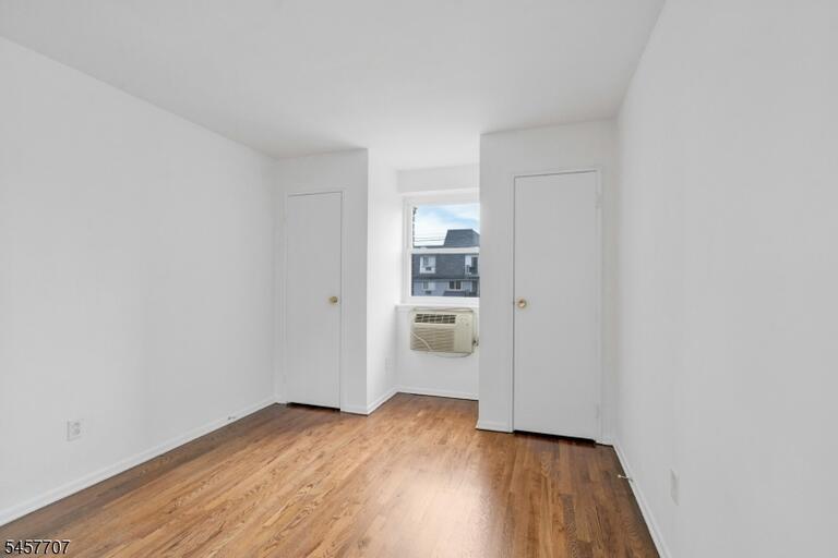 Property listing MLS 4050122 photo 12