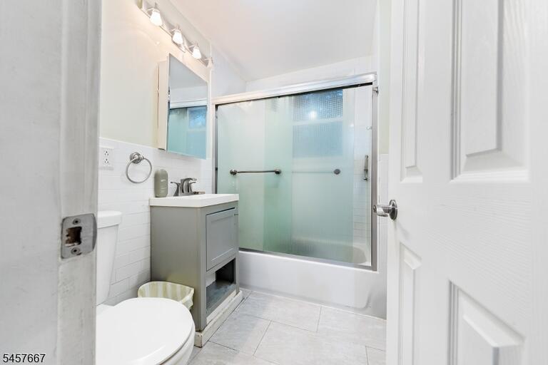 Property listing MLS 4050141 photo 19