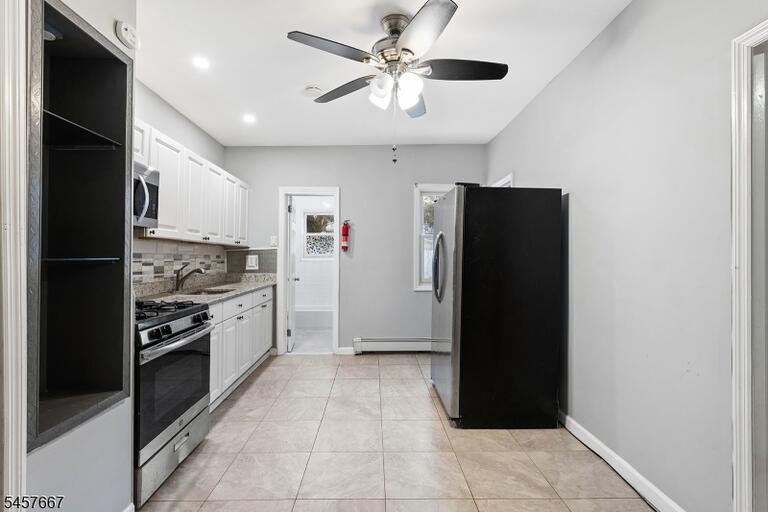 Property listing MLS 4050141 photo 5
