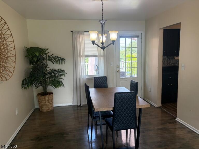 Property listing MLS 4050150 photo 3