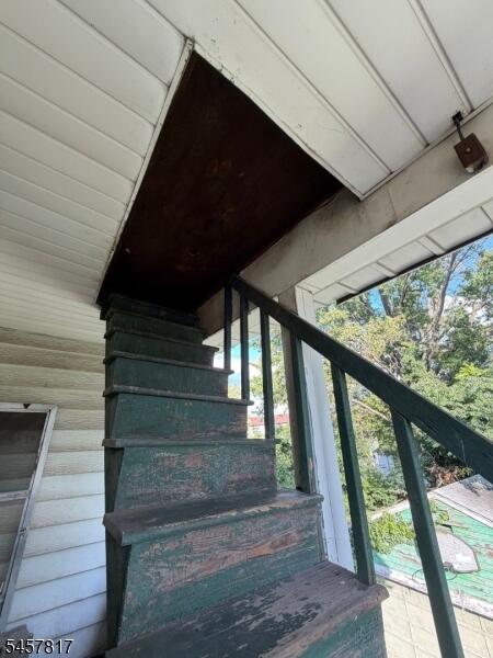 Property listing MLS 4050157 photo 3