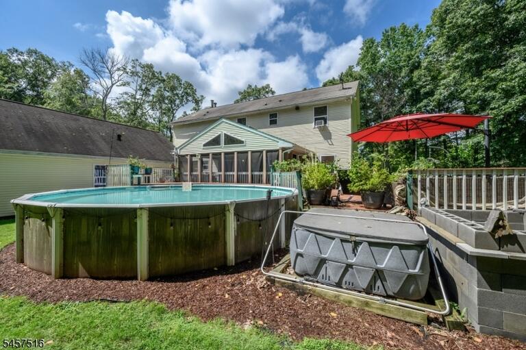 Property listing MLS 4050158 photo 34