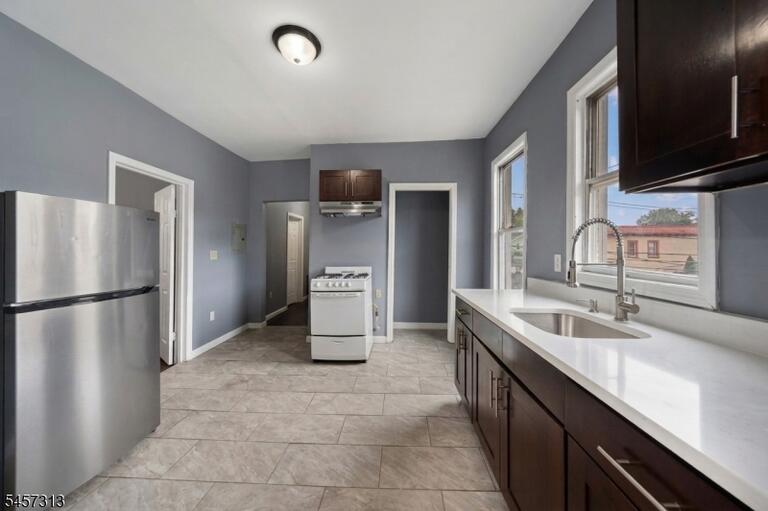 Property listing MLS 4050169 photo 10