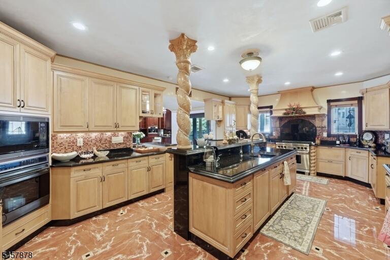 Property listing MLS 4050182 photo 14