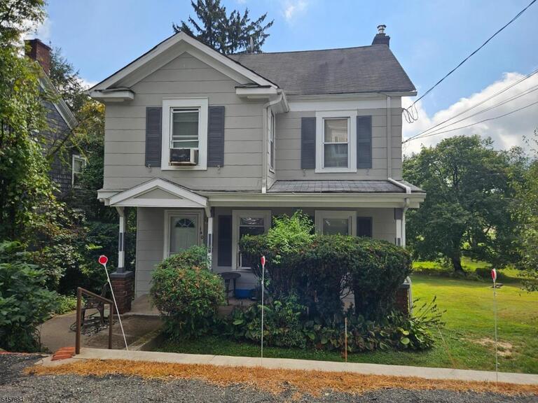 Property listing MLS 4050184 photo 1
